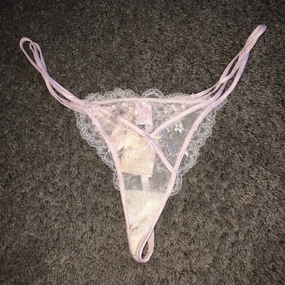 Victoria’s Secret V-String, Size M, New - Picture 1 of 8
